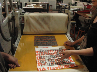 Oficinas de creatividade, Stampa al torchio. Tecniche miste.