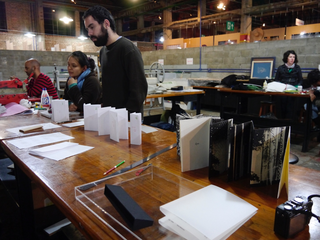 Oficinas de creatividade, Il libro d'artista. Struttura e contenuto. Scelte tecniche e formali.